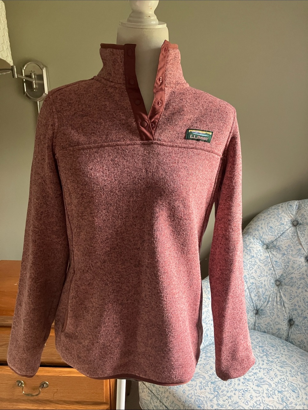 L.L. Bean Women's Heathered Rose Snap Collared Sweatshirt Pockets EUC M